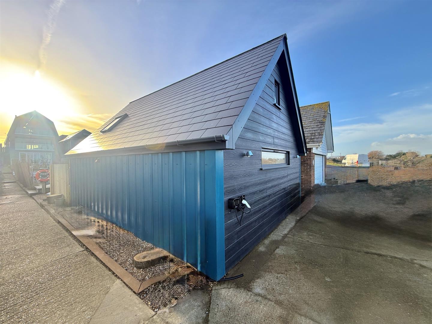 1 Bedroom Apartment. 400 Coast Road in Pevensey,  20